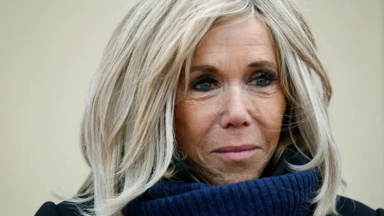 Brigitte Macron ungeschminkt: Natürlichkeit im Fokus brigitte macron ungeschminkt